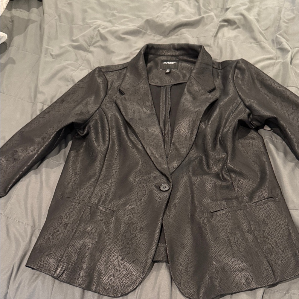 Liverpool Los Angeles brand new stretchy faux leather blazer.
